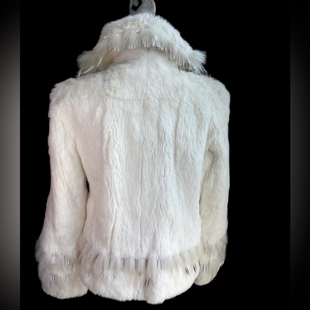 Elegant White Rabbit Fur Jacket - Picture 6 of 13